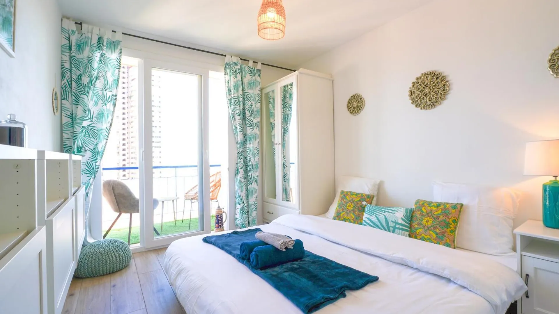 Appart Vue Mer - Proche Monaco ボーソレイユ
